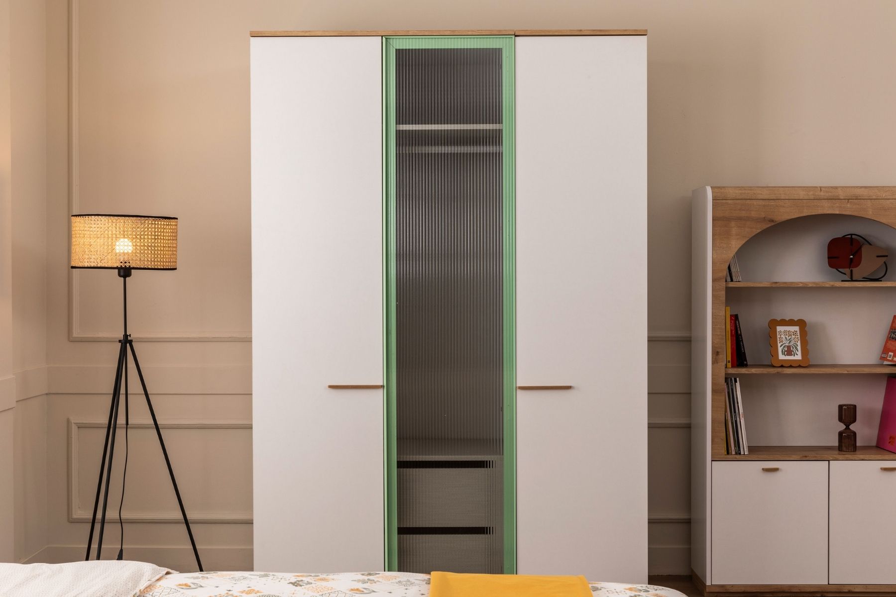 Lund 3 Kapılı Gardırop Lund 3 Kapılı Gardırop