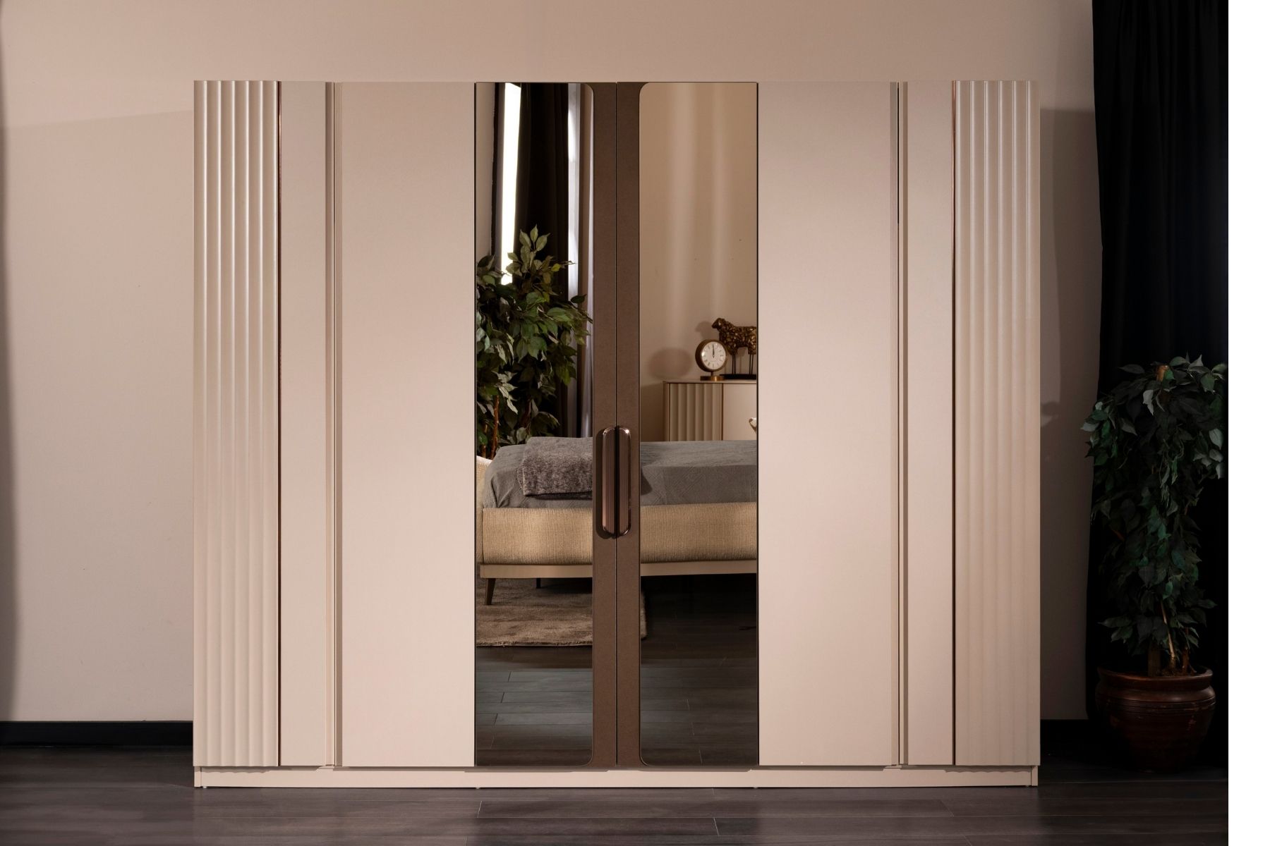 Visal 6 Kapılı Gardırop 