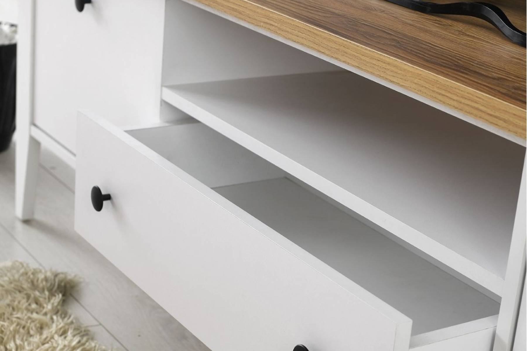 Poleska TV Ünitesi Poleska TV Ünitesi