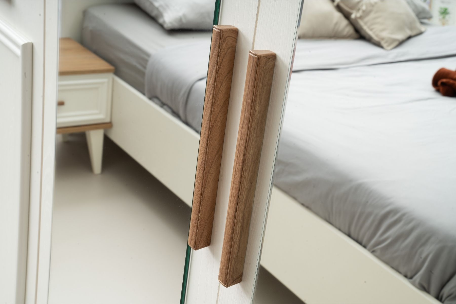 Nossa 6 Kapılı Gardırop Nossa 6 Kapılı Gardırop