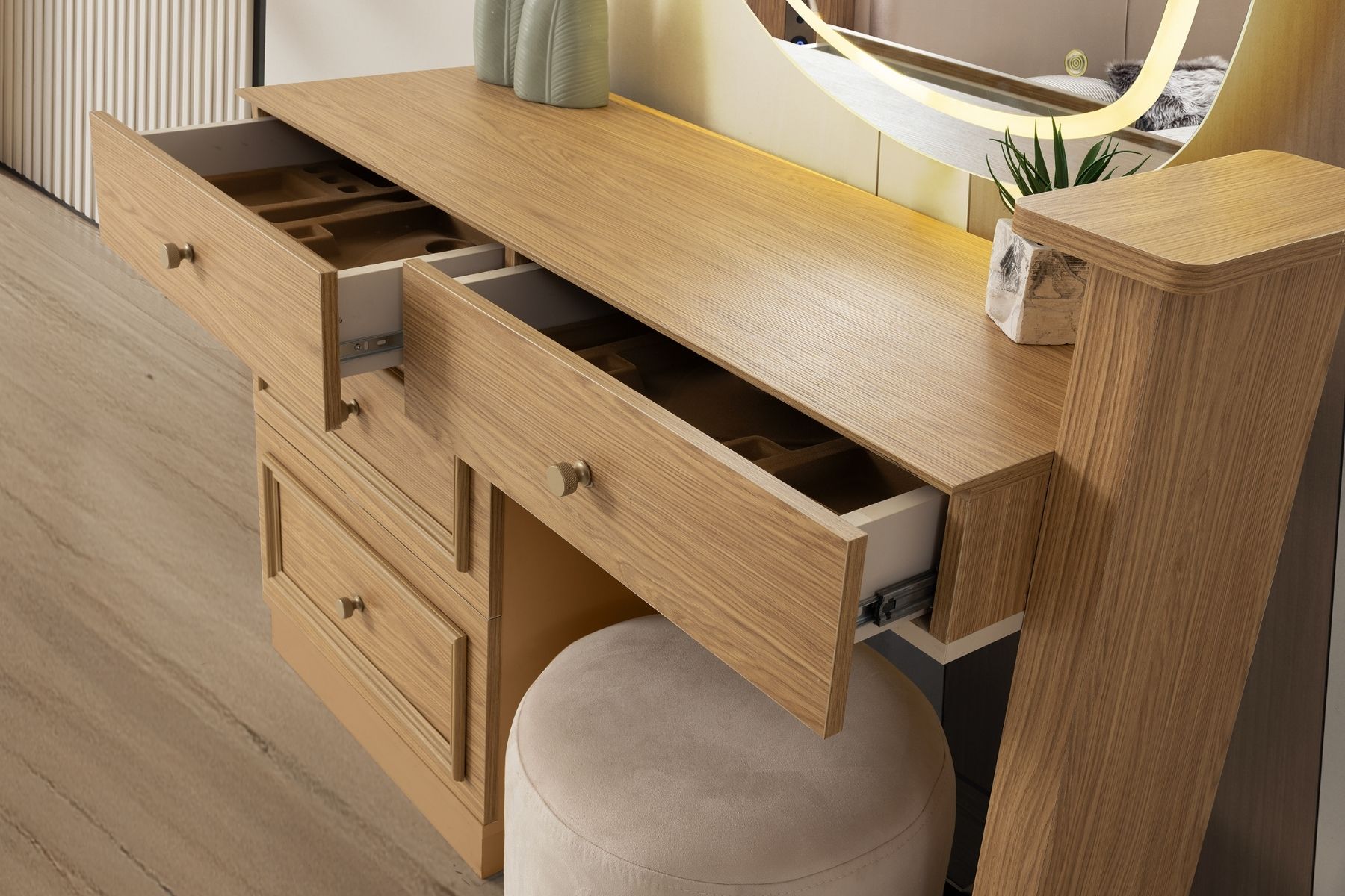 Katre 6 Kapılı Yatak Odası Takımı