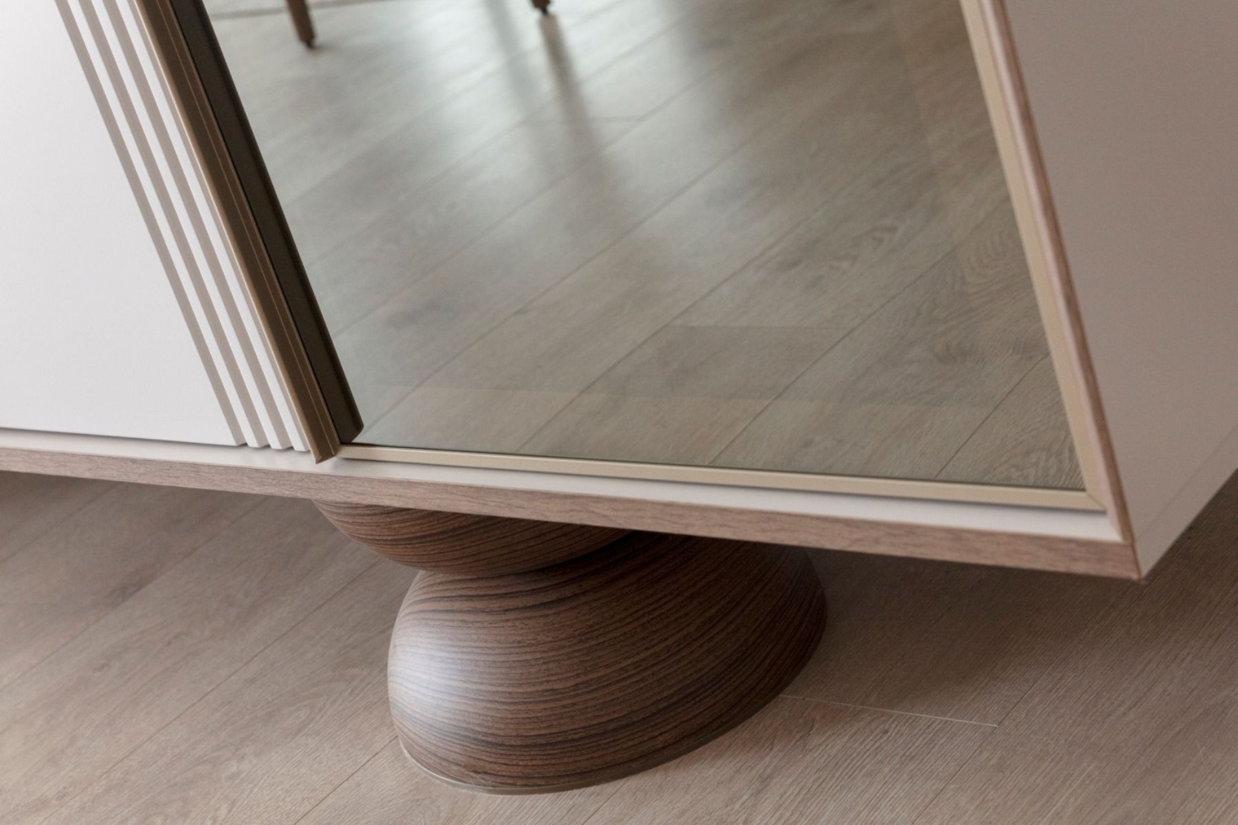 Estera Yemek Odası Takımı