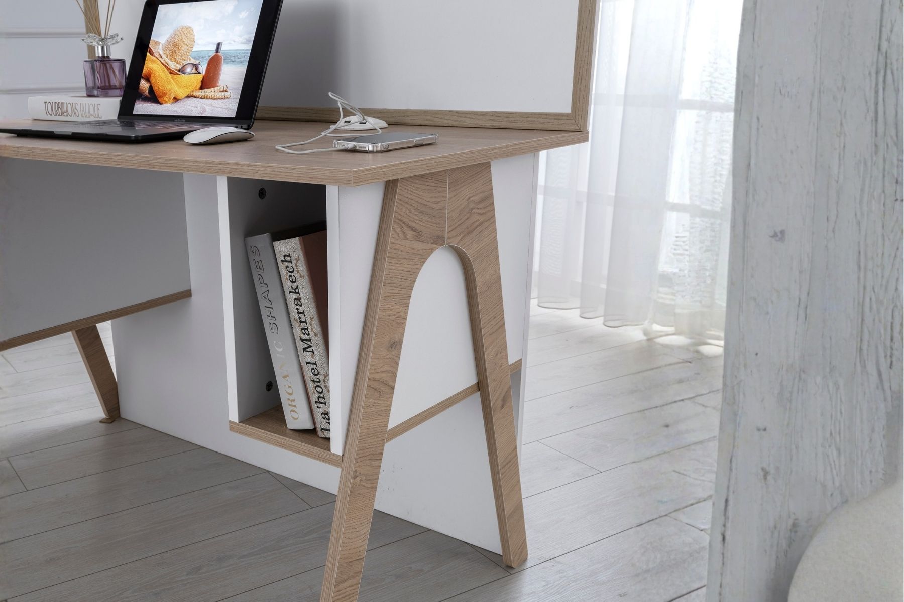 Silla Yazı Tahtalı Çalışma Masası