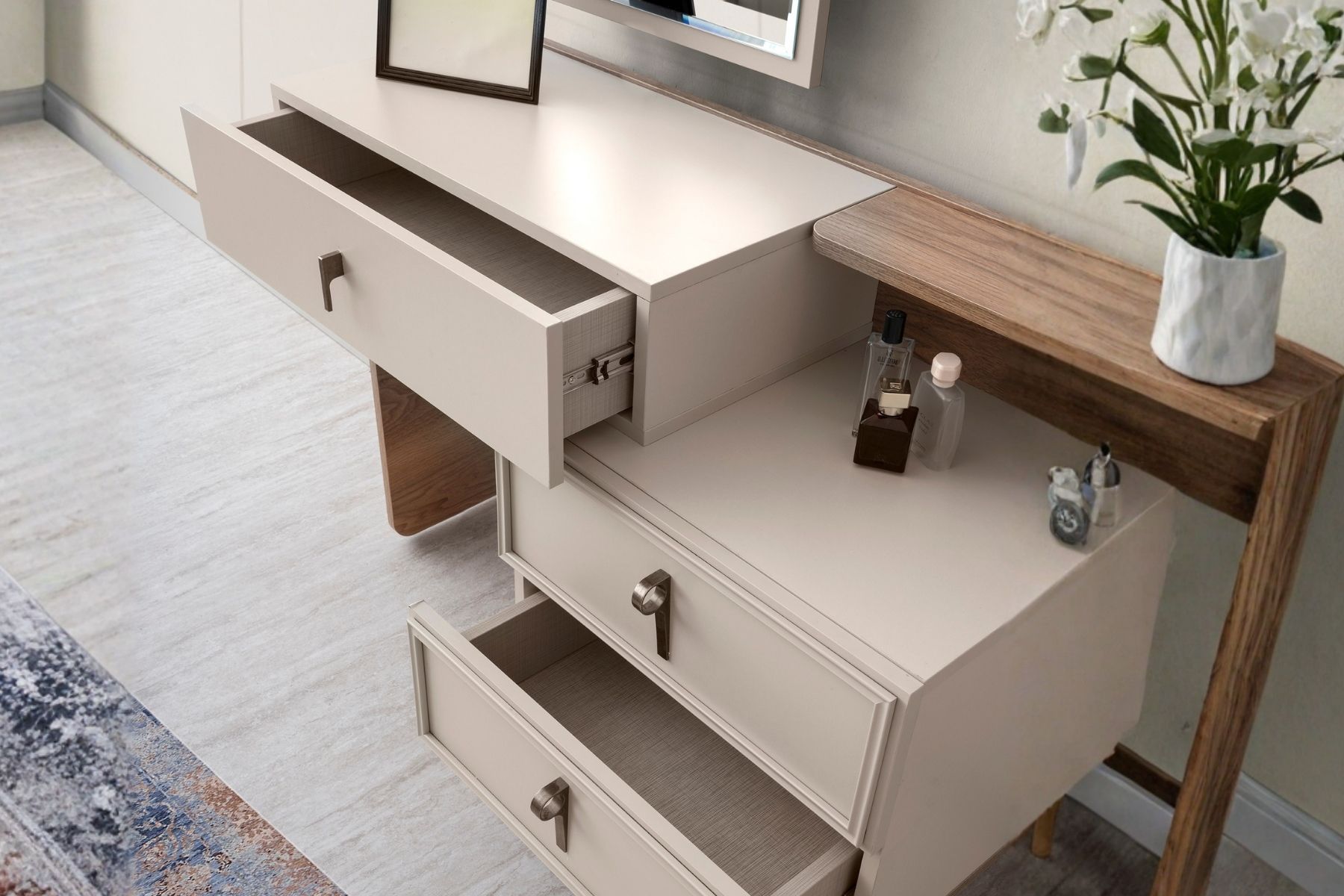 Moun Şifonyer Moun Şifonyer