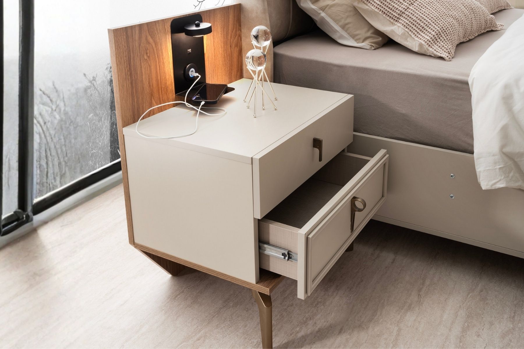 Moun Komodin Moun Komodin