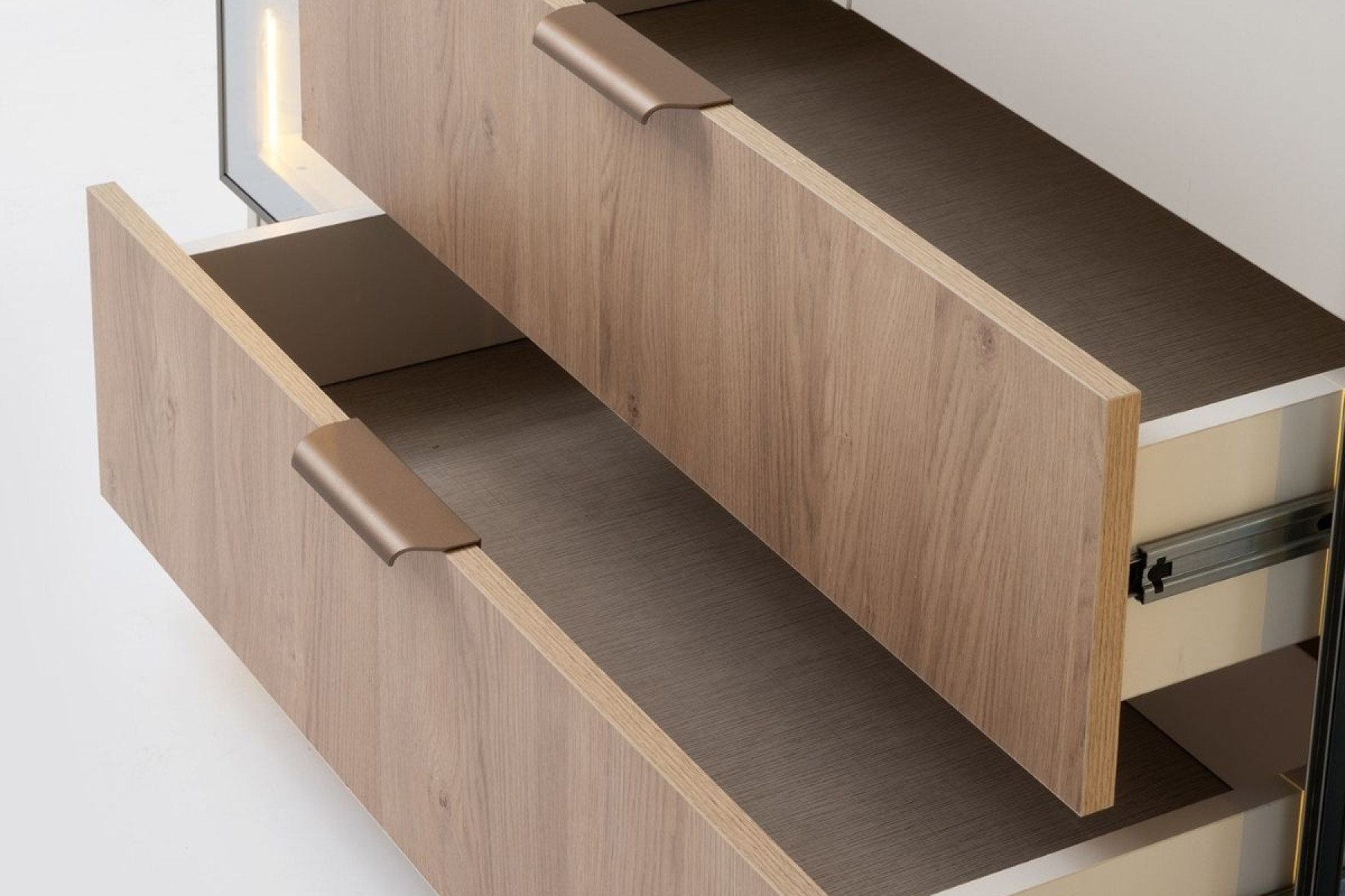 Doras 3 Kapılı Gardırop 