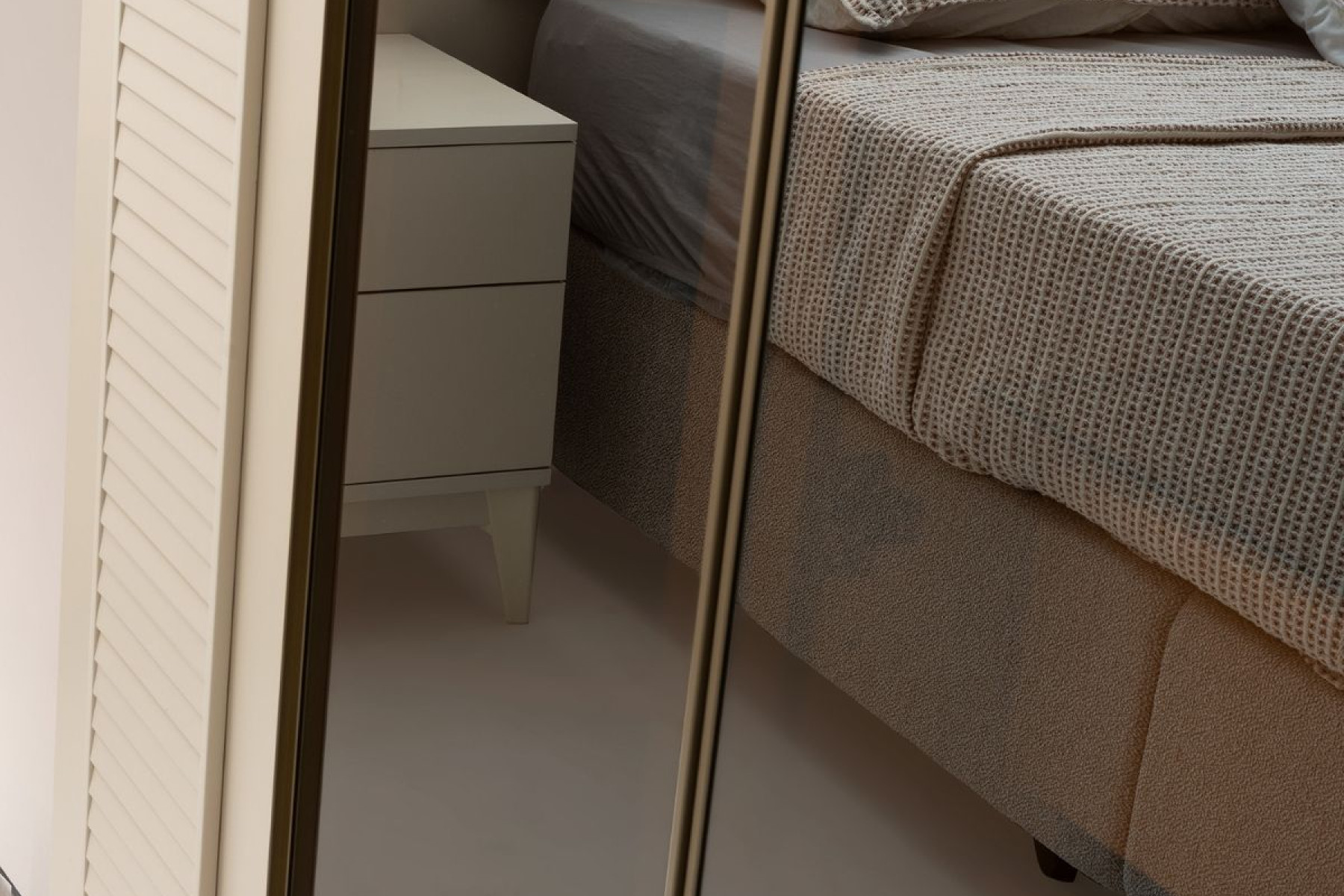 Artes 6 Kapılı Gardırop 