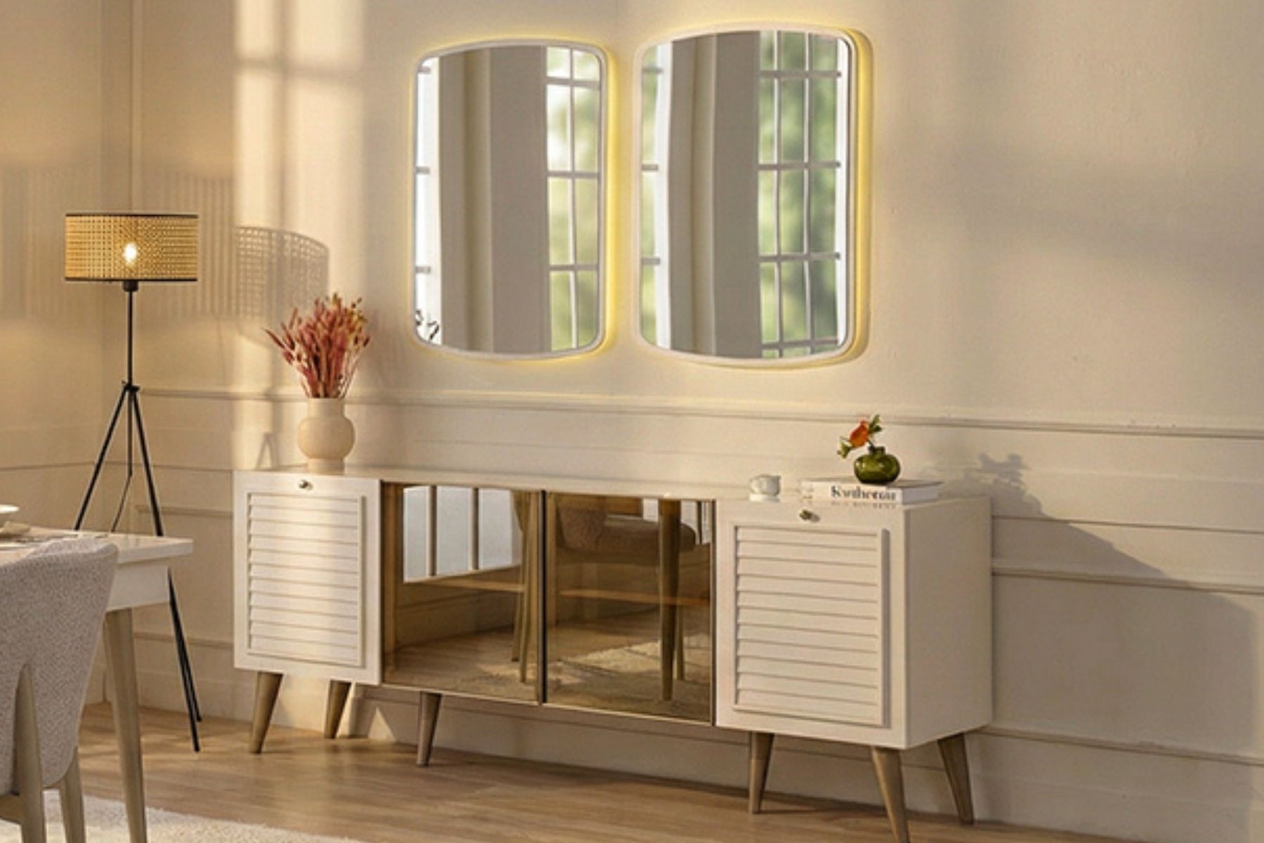 Hella Reflekte Camlı Konsol